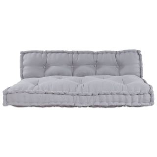 Pallet diivanipadjad tagumistele hallist kangast
